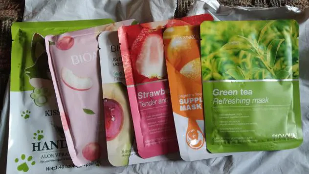 BioAqua - Fruity Hydrating Face Sheet Masks Moisturizing & Brightening Masks